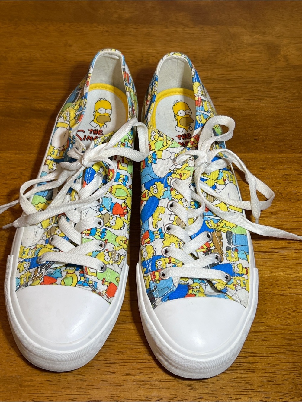 The Simpsons Kids Low-Top Canvas Sneakers in Multicolor Size 8.5